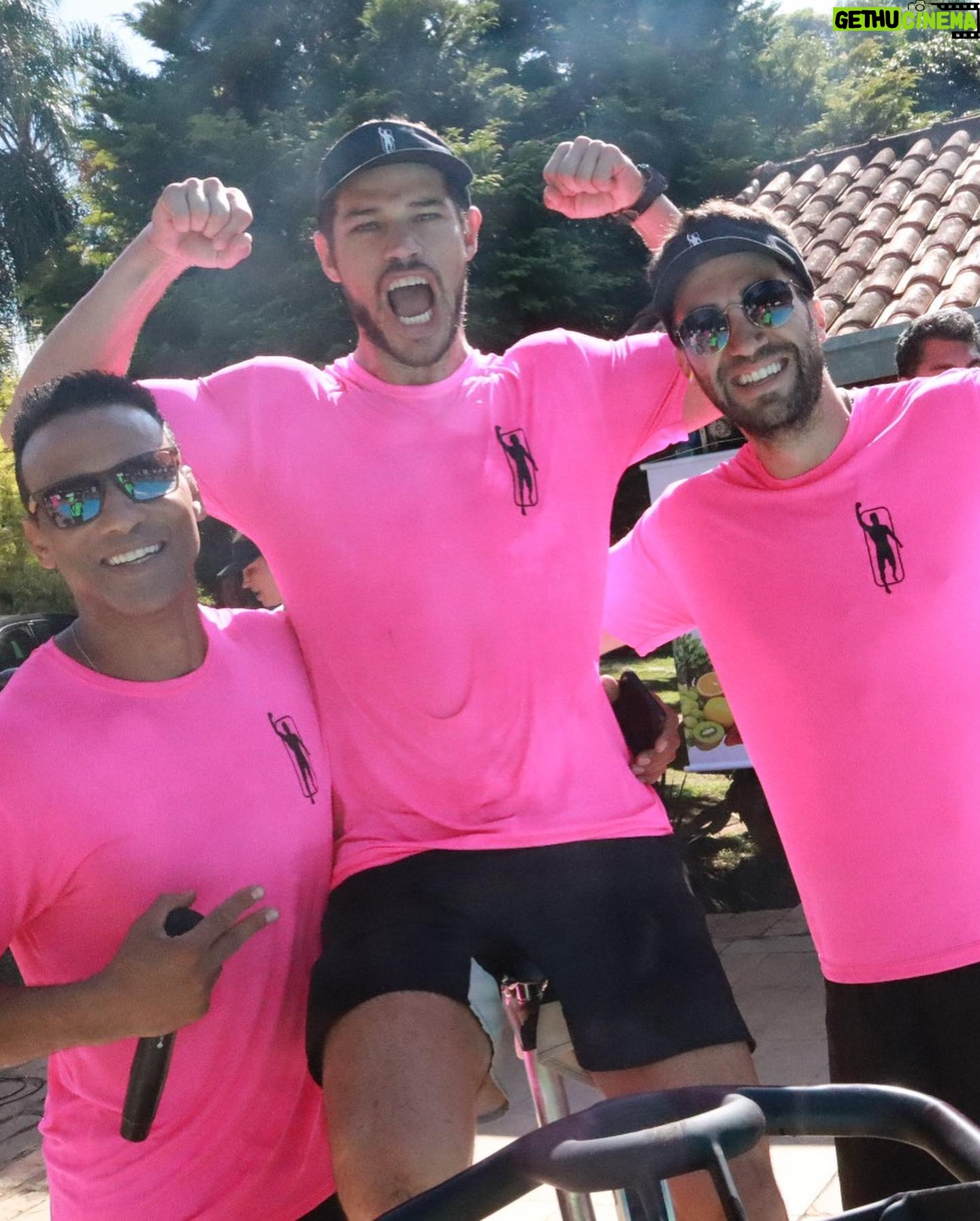 Rafael Queiroz - 195 Likes - Health Day !!!
A parceria entre irmãos @joseloreto @ramonteampersonal_oficial criou o maior evento de experiências que Campinas já viu!! 🏃♀️💨
Misturamos amor, cuidado, muita endorfina, suplementos necessários para o corpo, relaxamento com os melhores terapeutas e pra finalizar um espaço incrível com muitos comes e bebes incríveis e nossa DJ quebrando tudo.
Nada disso seria possível sem os nossos parceiros.
Obrigado a todos por viverem essa experiência!
@neoformula @azulpremium @royalpalmplazaresort @infinitypharma @villarattan @aacademiaoficial @proxmidia @mana.poke @paiocadocaboclo @fasciawaterspa Huracan @lindoyaverao @cervejaimperio @box404studios @smpublicidade @aid.mkdigital @gabigalhardoni @sardagnacast