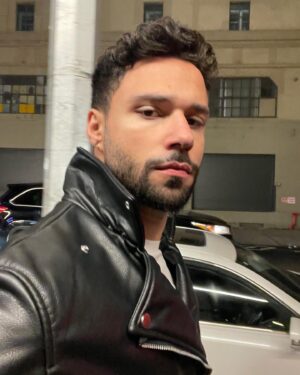 Rafael Silva Instagram - myght dump on u
