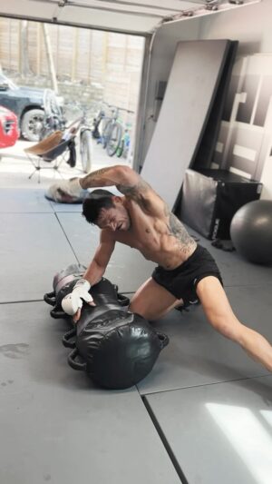 Rafael dos Anjos Instagram - Don’t blink! UFC 299 next Saturday 🔥👊🏻#ufc #ufc299