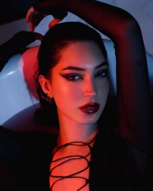 Rafaela Andrade Instagram - blood bath 🕷