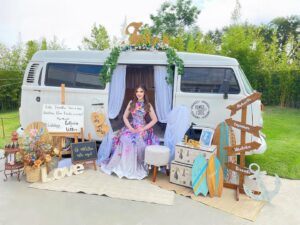Rafaella Khatchikian Instagram - 🎀💒🌸💕

 

 

 

 

#tbt #jovanidress #partydress #vestidodefesta #vestidofloral #flowerdress #princessdress #vestidoatemporal #bridemaids #princessstyle #vintagestyle #kombi