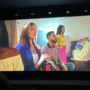 Rafaella Khatchikian Instagram - 🎥 Dia de #TBT revivendo alguns momentos do curta-metragem “Trupe Fantasma” capturados durante sua exibição especial no auditório do @mis_sp 🍿🎬👻 

#curtametragem #shortmovie #cinema #cinemanacional #atriz #actress #movie #livingmydream #actresslife #atuação #acting #museudaimagemedosom