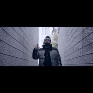 Ragga Oktay Instagram - Sizce bu klip hangi efsane dizinin platosunda çekildi?

#raggaoktay #silemiyor