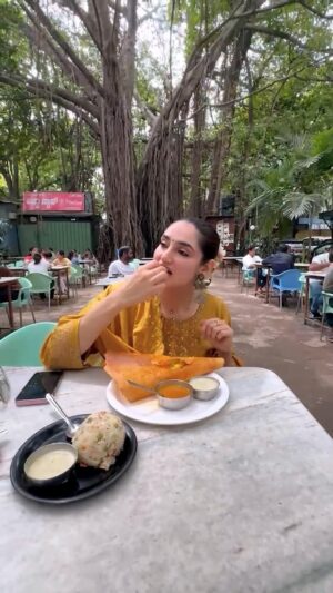 Ragini Dwivedi Instagram - RD EATS AT AIRLINES BENGALURU ♥️
My love for South Indian food is not an unknown fact to all of you, but this is the all-time classic favourite Benne masala Dosa from airlines Hotel 
I love the classic meals at the Tiffins, and of course, not to forget the coffee 
have you been to this amazing place? Comment below what you have tried? 

#raginidwivedi #ragini #rdeats #foodporn #foodstagram #healthyfood #foodstagram #foodgasm #foodlover #instafood #foodgram #lovefood #trendingreels #trending #trendingsongs #trendsetter #reelsinstagram #reelkarofeelkaro #reelinstagram #reelindia #reelvideo #reelsindia #actor #loveforfood #southindianfood #dosalover #dosa