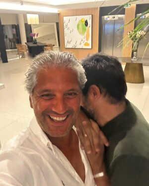 Ragıp Savaş Instagram - Gülümse çekiyorum 📸 #yeğenimgelmiş #kuruluşosman @burakozcivit