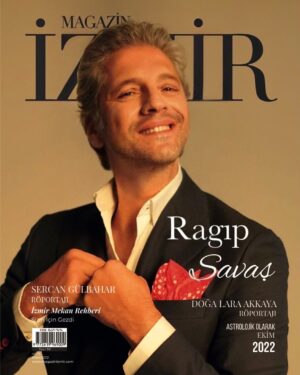 Ragıp Savaş Instagram - Çok keyifli bir röp. yaptık @magazinizmir dergisiyle. Okumak isterseniz @dergilik ten ulaşabilirsiniz.  Genel Yayın Yönetmeni: Bahar Bozkır @baharbozkir
Görsel Yönetmen: Bengü Çelebi @benguclb
Backstage: Feyza Tosun @feyzatosun
Styling: Kupon By Tosyalı @kuponby_tosyali
Saç-Makyaj: Görkem Gürer @gorkemgurer
Görsel Editörler: Berk Koç, Burak Demirli @berk.ik @burrki35