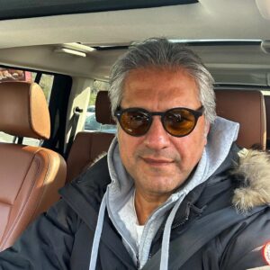 Ragıp Savaş Instagram - Araba selfie’si özçekimi şeysi 😜