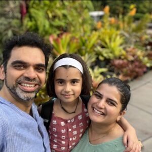 Rahul Deshpande Instagram - Nehu, I have seen you for the past 16 years so I would say you have come of age but still for me you are in your sweet sixteens:-) one thing hasn’t changed, the kindness in your heart and love from the small moments in life. Welcome to the 40s. It’s not so scary, not so daunting. They say that life starts at 40.. well then I am only 4 and you have just began the journey. Happy birthday my dearest Nehu ♥️❤️♥️