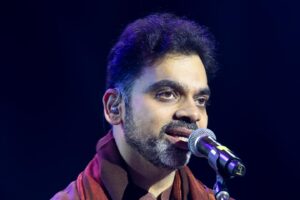 Rahul Deshpande Instagram - Lot of rehearsals to prepare, lot of nerves, lot of travel and no sleep. We poured our heart into this one. I think in the end it was the immense love of five and a half thousand people who took out the best out of us and made this one to be remembered for a long time ! I thank everyone who helped us to get this right!! 
Thanks mangesh, Ashutosh and Smita for taking such good care of us ! Thank you Prakash Kaka for giving us inviting us!