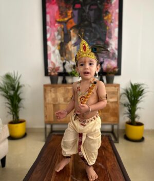 Rahul Ravindran Instagram - Happy Krishna Janmasthami to everyone from our Subhadra and Krishna❤️👣👣