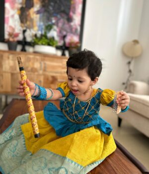 Rahul Ravindran Instagram - Happy Krishna Janmasthami to everyone from our Subhadra and Krishna❤️👣👣