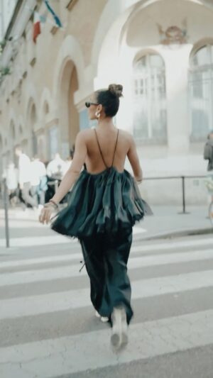 Rajo Laurel Instagram - LIVING FOR THIS! @pressmanissa in our “JEAN” top! From our #RAJOXMARTIN COLLAB w @martinmbautista @therajostore @powerplantmall @shangrilaplazaofficial & www.rajolaurel.com ❤️❤️❤️ She’s like a modern day #hollygolightly
