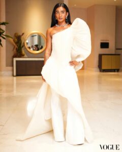 Rajo Laurel Most Liked Photos and Posts