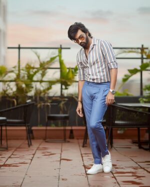 Raju Jeyamohan Instagram - Photography : @Nirmal_Vedha
Designer / Stylist : @anustylist
Makeup Artist : @vaishalikrish09
Hairstylist : Murali @VurveSalon 
Assistant Stylist : Jefferson
Fabric Partner : HeenaCollections 
Stitching Partner : Syed Hyderali 
Accessories : @sevenstargift
Footwear : @metroshoes #raju  #rajubhai #rajujeyamohan #biggbosstamil #biggbosswinner
