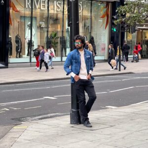 Raju Jeyamohan Instagram - The கலர் ப்ளூ 💙 #rajujeyamohan #blue #london🇬🇧