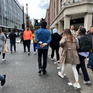 Raju Jeyamohan Instagram - The கலர் ப்ளூ 💙 #rajujeyamohan #blue #london🇬🇧