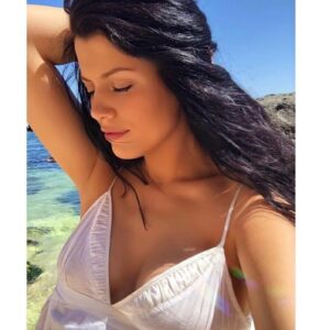 Ralitsa Paskaleva Instagram - Честит рожден ден на една страхотна жена, майка, актриса, един Човек с главно Ч. 🥳❤️ @ralitsapaskaleva 
От сърце ти пожелаваме цялото щастие на света. Радваме се, че те познаваме, защото ти си уникален Човек, от който може само да се учи и да се взема пример💞 Бъди благословена 🤍 

Весел празник!

.
.
.
.
.
.
.
.
.
.
.
#ralitsapaskaleva #ralitsapaskalevateam #beautiful #best #team #birthday #ralitsapaskalevafans #idol #bulgarian
