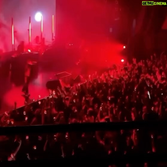 Ralph - 11.6K Likes - ONE MAN LIVE "DAVANTA"
めちゃくちゃ満員御礼🥷🙏🔥
来年は横浜ベイホール。
俺の地元に皆を招待します、お楽しみに🤝
改めて、DAVANTAありがとうございました。
-Featuring artist
@leonfanourakis
@lilhideyoshi
@jumadiba_assaji
@imwatoson
@sadmadjake
@yonkerscosa
En @crossfaithjapan
Director: @gmhell
Music: @doubleclapperz @eglbeats
Live DJ: @ukd93
Photo: @cherrychillwill
Video: @kzk_ik
Logo: @guccimaze
PA: @sugiyamasoysouce
Lighting: @sooooolaaaaa