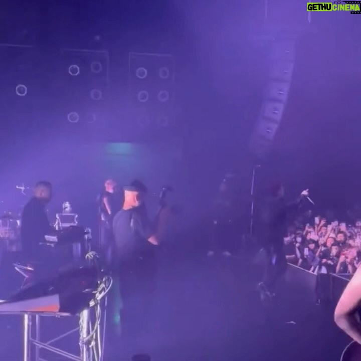 Ralph - 11.6K Likes - ONE MAN LIVE "DAVANTA"
めちゃくちゃ満員御礼🥷🙏🔥
来年は横浜ベイホール。
俺の地元に皆を招待します、お楽しみに🤝
改めて、DAVANTAありがとうございました。
-Featuring artist
@leonfanourakis
@lilhideyoshi
@jumadiba_assaji
@imwatoson
@sadmadjake
@yonkerscosa
En @crossfaithjapan
Director: @gmhell
Music: @doubleclapperz @eglbeats
Live DJ: @ukd93
Photo: @cherrychillwill
Video: @kzk_ik
Logo: @guccimaze
PA: @sugiyamasoysouce
Lighting: @sooooolaaaaa