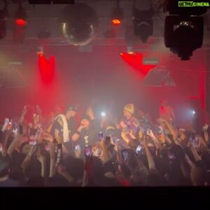 Ralph Instagram - : New single 🥷🔥
 "Get Back ft. JUMADIBA & Watson"

ジュマとワトソンと曲出しました！
LIVEは全員で爆踊りお願いします🏄‍♂️💦

MVはBIOのリンクから🥷🥷🥷

2人共ありがとう
@jumadiba_assaji @imwatoson 

📷: @mochizukikeigo 
👔: @floccinaucinihiliqilification