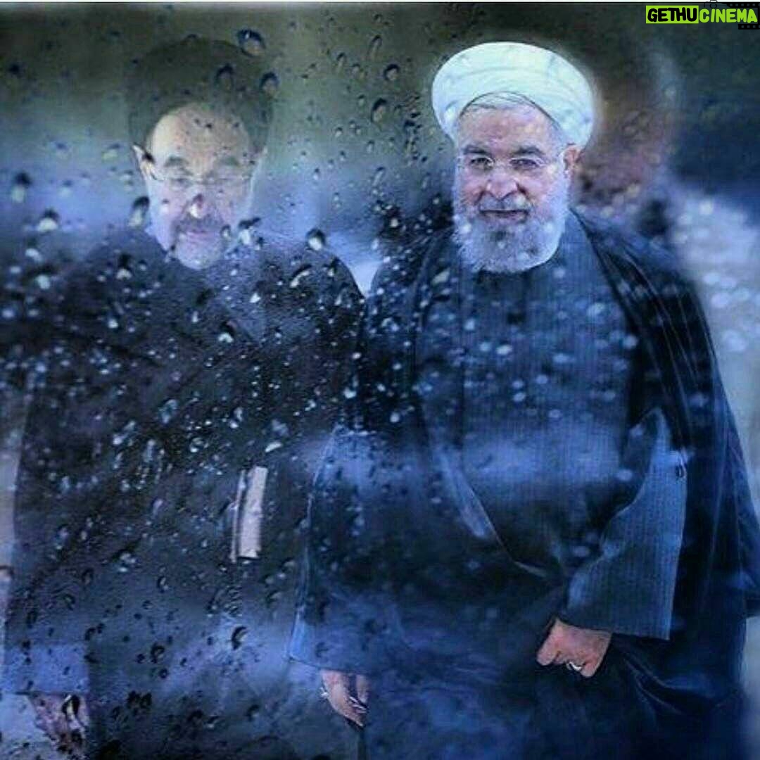 Ramin Nasernasir - 5.3K Likes - شادباش به ایرانیانی که برای #سبز شدن نهال #امید به تداوم #اعتدال رای دادند. و آرزوی موفقیت برای رئیس جمهور روحانی در عمل به شعارش :"ما به توسعه رای میدهیم"
یادمان نمیرود، ما پل میخواهیم برای عبور، نه دیوار ...