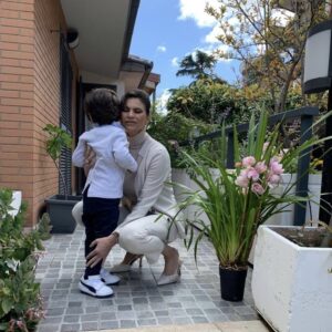 Ramona Bădescu Instagram - Cea mai minunata emoție este îmbrățisarea lui Igna!