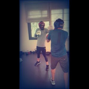 Ramy Imam Instagram - التحدي الكبير 🥊💪🏻👊🏻 🤺⛹️‍♂️🏋️‍♀️🥋🏓🎾⚽️🏀🚴🏻‍♂️🥇The great challenge 💪🏻#تحدي #sport #stayhome #challenge #challenges #challengeaccepted #stayathome #staypositive #homeworkout #homegym