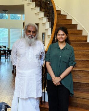 Ramya Behara Instagram - How lucky are we to exist in the same timeline as such legends !❤️ it was such a blessing to spend some precious time with Yesudas sir .. will cherish it forever 

Thankyou @naveenkumarflute sir for this opportunity 🙏🏻😇