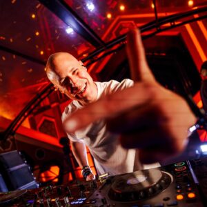 Ran-D Instagram - DECIBEL THIS WAS NEXT LEVEL 🏆 Drop some 🔥 if you’re ready for new music! ⬇️