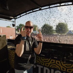 Ran-D Instagram - WHAT A WEEKEND! 🤯🔥 WHICH OF THESE TRACKS IS YOUR FAVOURITE?! 👇🏻