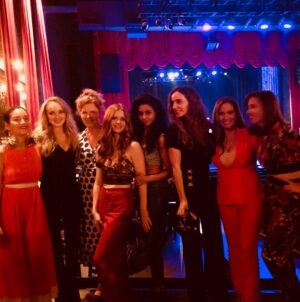 Rana Roy Instagram - We wrapped filming for Queen America on Friday and I leave Atlanta tomorrow having inherited this incredible family! I adore these women 🤗 What a whirlwind! I’ve learnt so much on this job and I can’t wait to see the outcome on @facebookwatch #QueenAmerica