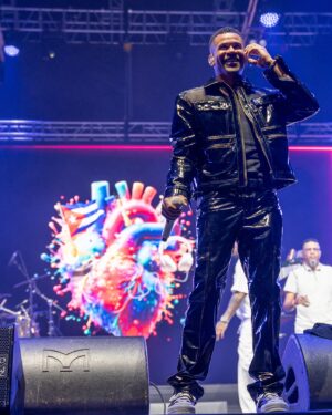 Randy Malcom Instagram - Hoy me levanté #Feliz porque Marruecos me lo confirmó #Demasiado 🇲🇦 😎 🔥🫀

¡Gracias mi gente, los amo! 🫶

📸: @iamcumbapr 

#RandyMalcom #ElCubano #GenteDeZona #Marocco #CasaAnfaLatina #DemasiadoTour