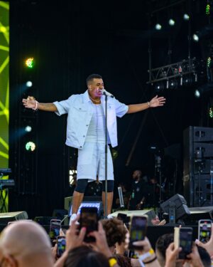 Randy Malcom Instagram - 📍 Ámsterdam! Lo canté, lo bailé y lo gocé #Demasiado 🇳🇱🫀🔥 🎤 

📸: @iamcumbapr 
🎥: @reconocidosnet 

#RandyMalcom #ElCubanoEnAmsterdam #GDZ  #DemasiadoEuropeTour