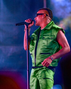 Randy Malcom Instagram - Roma grazie tante per il tu amore! Alla prossima! 🫀🔥🇮🇹😎🎤

¡Los amo #Demasiado! 🔥 @fiesta_official 

📸: @iamcumbapr 

#GenteDeZona #RandyMalcom #ElCubanoEnRoma