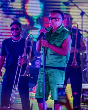 Randy Malcom Instagram - Roma grazie tante per il tu amore! Alla prossima! 🫀🔥🇮🇹😎🎤

¡Los amo #Demasiado! 🔥 @fiesta_official 

📸: @iamcumbapr 

#GenteDeZona #RandyMalcom #ElCubanoEnRoma