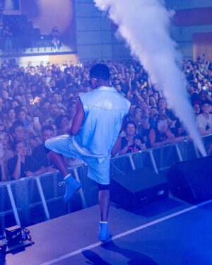 Randy Malcom Instagram - ¡Zürich qué noche tan especial! Me llevo #Demasiado cariño después de esta presentación 🎤 😎 🔥🫀🇨🇭

📸: @iamcumbapr 

#GenteDeZona #GDZ #RandyMalcom #ElCubano #ElCubanoEnZürich