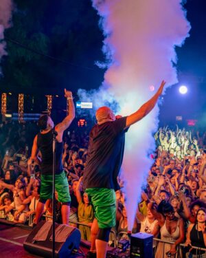 Randy Malcom Instagram - Roma grazie tante per il tu amore! Alla prossima! 🫀🔥🇮🇹😎🎤

¡Los amo #Demasiado! 🔥 @fiesta_official 

📸: @iamcumbapr 

#GenteDeZona #RandyMalcom #ElCubanoEnRoma