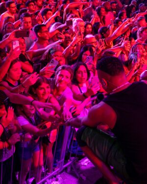 Randy Malcom Instagram - Roma grazie tante per il tu amore! Alla prossima! 🫀🔥🇮🇹😎🎤

¡Los amo #Demasiado! 🔥 @fiesta_official 

📸: @iamcumbapr 

#GenteDeZona #RandyMalcom #ElCubanoEnRoma