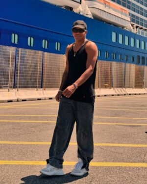 Randy Malcom Instagram - Nos fuimos #PorAhi de crucero 🛳️ porque la vida en el mar es más sabrosa 🌊. Roma, regreso en breve 🇮🇹 

#ElCubanoEnItalia #Rikixx #RandyMalcom #CrocieraItaliana