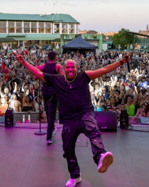 Randy Malcom Instagram - #Demasiado Rikixxxxx estuviste Estocolmo!!!!!! 🇸🇪🫀🔥🎤

📸: @iamcumbapr 

#ElCubanoEnSuecia #Rikixx #GiraPorEuropa #LatinBashSweden #RandyMalcom