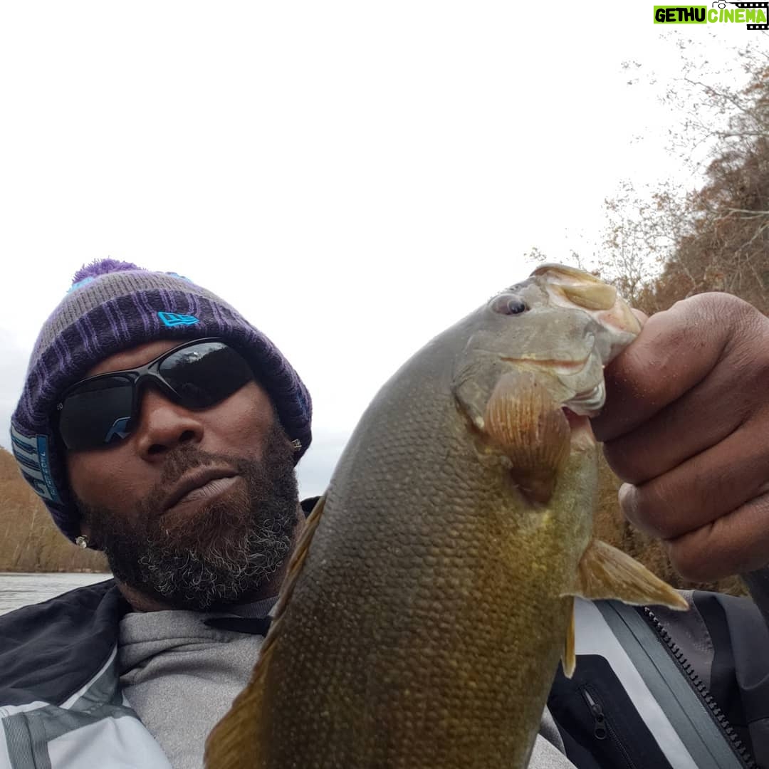 Randy Moss - 39.1K Likes - Smallies in Denton va.i need a partner for the next trip!Any lip rippers wanna join?#blessed