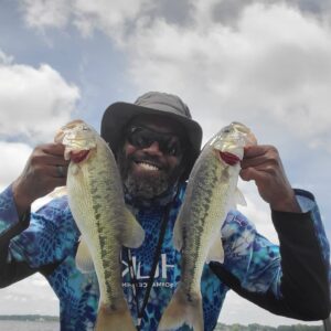 Randy Moss Instagram - @petersonlawrence yea I lost the 1st match.I had 2 go back and let em know who they messing wit!!when u have slack in that line.....yaw know the results.Bip bada bip across yo lip!Got his bass this time!#str8tbasshomie