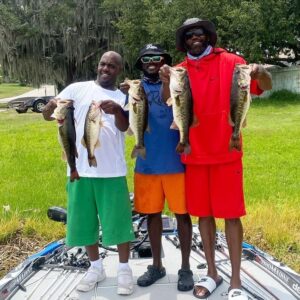 Randy Moss Instagram - @tpbass2bass @lipripper863 @aricford Rod &Austin Thank u all for a wonderful time.Clean and safe fun!!@tpbass2bass GOD kept blowing ur boat in the vicinity of ours!!GOD would only push his boat towards ours when a fish was caught LOL!!🤣🤣🤣🤣🤣🤣 Nothing but ❤❤❤❤❤❤❤❤❤❤❤❤❤ fellas THANK U!!
