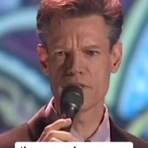 Randy Travis Instagram - 20 years ago, Randy Travis performed “Three Wooden Crosses” at the @GMADoveAwards after it was named Country Song of the Year in 2004! #RandyTravis #CountryMusic #LiveMusic