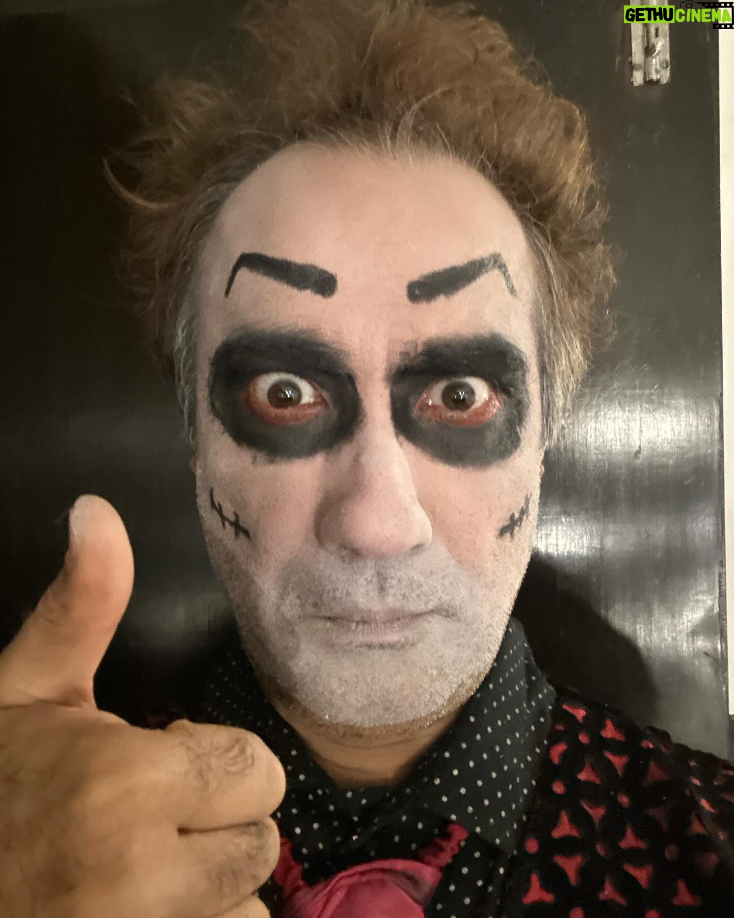 Ranvir Shorey - 1.1K Likes - ☺️🙏🏽 Thank you, #Mumbai, for a houseful run of our play, ‘What’s Done is Done’ at #prithvitheatre. Watch this space for updates on more cities soon.