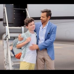 Raphael Alejandro Instagram - Heading back to Las Colinas for Season 2! #AcapulcoTV returns October 21 on @appletvplus!

¡Regresamos a Las Colinas para una segunda temporada! #AcapulcoTV regresa el 21 de octubre en @appletvplus!