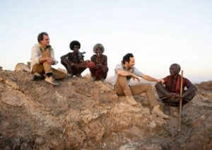 Raphaël de Casabianca Instagram - Ce soir  à 21h sur @france2 ne manquez pas la rediffusion de @rendez_vous_en_terre_inconnue avec @vianneymusique chez les Afars en #Ethiopie. Une immense pensée pour Humed,  Aïcha, Assia, Habib, Mohammed et Dabali 🎶. #rdveti #france2
