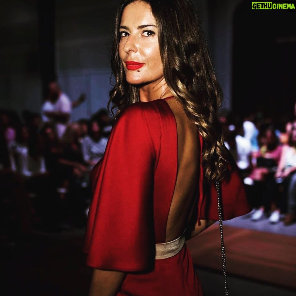 Raquel Loureiro - 184 Likes - Gratidão familiares, amigos, colegas, seguidores e fãs pelo amor e apoio incondicional! Um 2024 poderoso, próspero e cheio de amor para todos ❤️ acreditem que o melhor ainda está para vir! 🥂