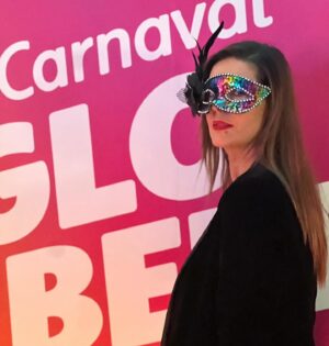 Raquel Loureiro Instagram - Festa de Carnaval @tvglobo @globoportugal com @eventos.impalamultimedia e  @mjmcrodrigues ❤️🥂