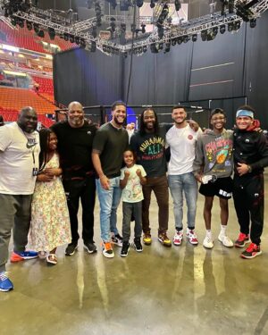 Rashad Evans Instagram - What an amazing weekend @ UFC 287! I brought my kids to meet the fighters at the weigh-in and they had the time of their lives! Izzy, Gilbert Burns, Glover, Machida, Vitor Belfort, Dana White, Cutman Tate, & Chuck Zito were amazing! @lanceex_ @soss.shadi @iam_zbh @djheavyhands913 @niaskye13 loved meeting their favorite fighters. Thank you @ UFC for the great memories @ufc 287!